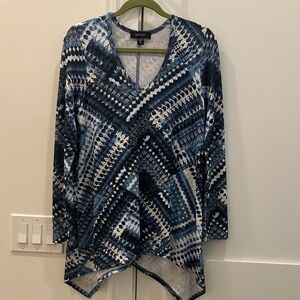 Karen Kane Blue and White Knit V-Neck Top